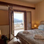 Alexandra's Cozy Sea View شقة أرغوستولي