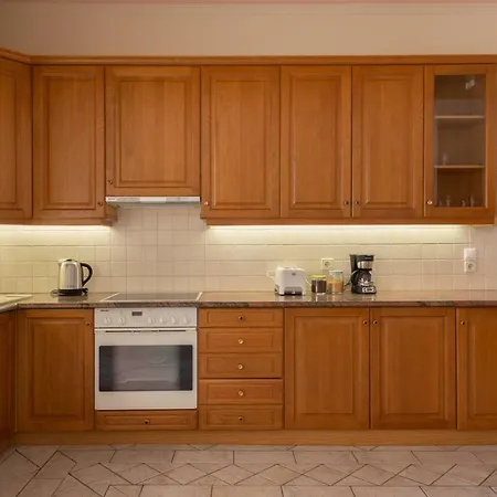 Alexandra's Cozy Sea View *