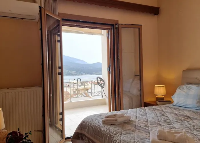Alexandra's Cozy Sea View 아파트 아르고스톨리온